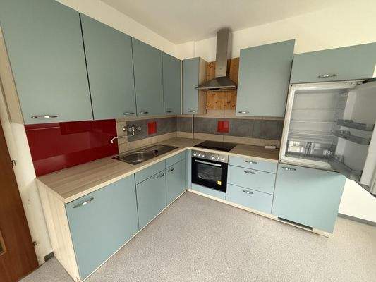 20250912_083404690_iOS