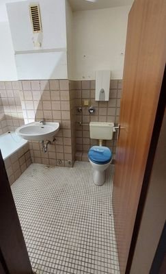 18 Beethovenweg 15 Bad-1.jpg