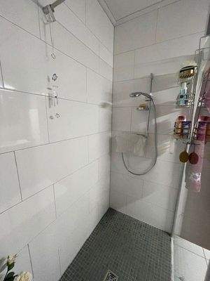 Dusche.jpg