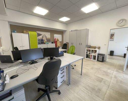 Büro 1