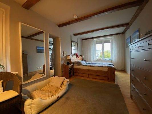 Schlafzimmer mit Ankleide OG