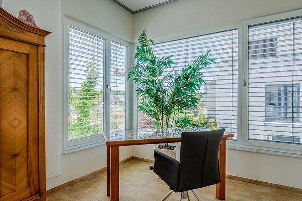 Charming work corner for lots of creativity