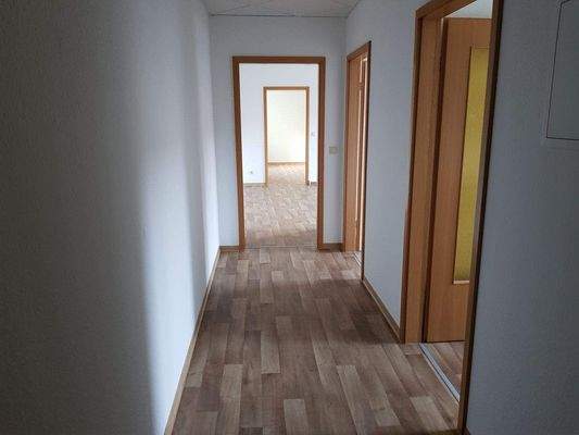 Flur HH EG hi.re..jpg