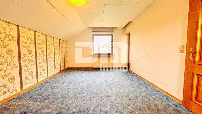 EG Schlafzimmer / Zugang Balkon