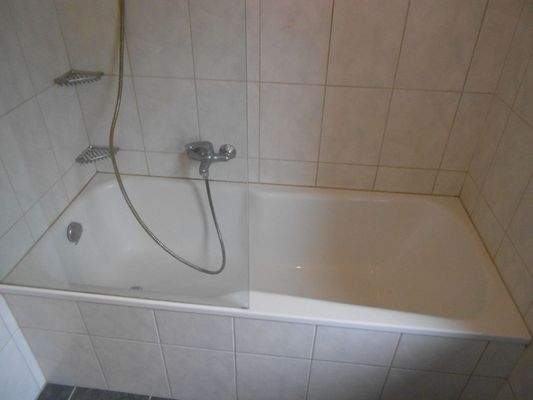 Wanne / Dusche EG