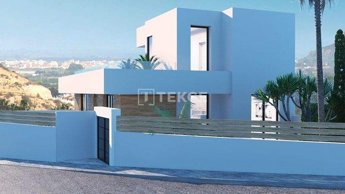 Detached Villas with Views of the Golf Course in Ciudad Quesada