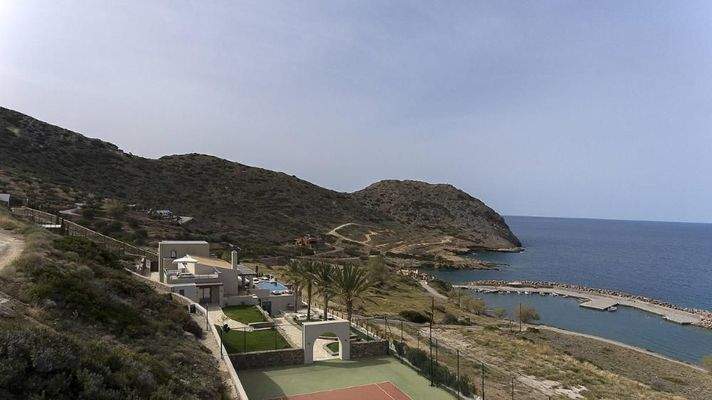 Kreta, Mochlos: Traumhafte Luxusvilla in einer ruhigen Bucht zum Verkauf
