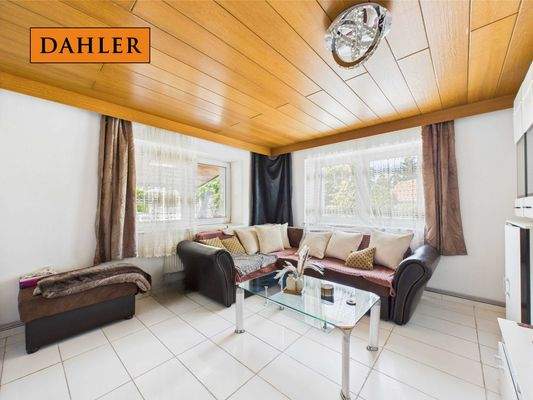 Wohnzimmer Vermietet EG