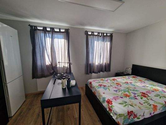 DG-Wohnung, Zimmer 1