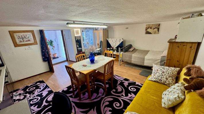 WE 2: Wohnzimm./Schlafzimm.