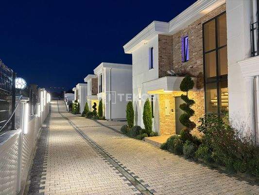 Villas for Sale with Nature Views in a Complex in Tuzla