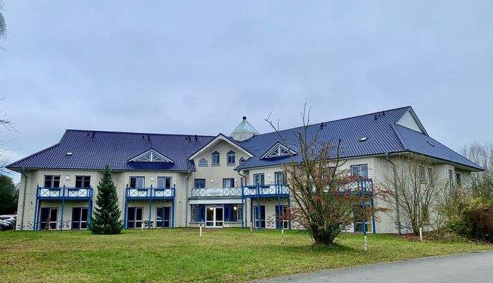 6. Außenansicht, Hauptgebäude 4b, Rückseite