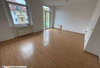 Wohnraum mit offener Küche