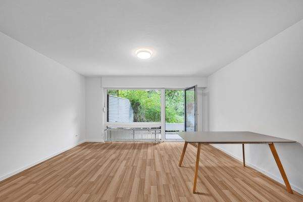 Wohn- und Schlafzimmer