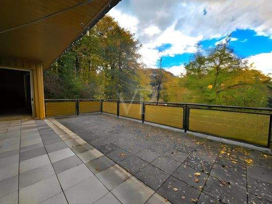 Blick von Terrasse südseits