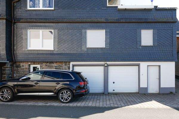 Ansicht Haus Garage.jpg