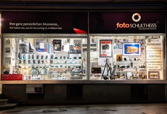 Außenansicht: Schaufenster Ladengeschäft