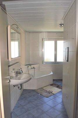 2.OG Hauptbadezimmer