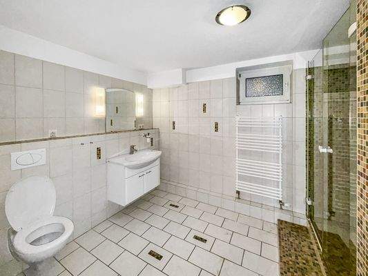 Badezimmer im Keller 