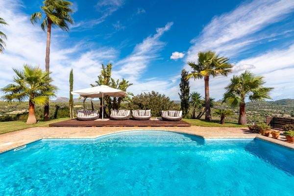  Luxuriöse Finca mit großzügigem Ambiente