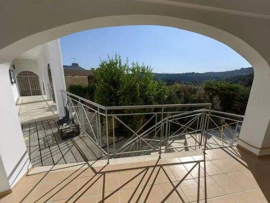 Zweistöckiges Haus mit Gästezimmer zum Verkauf in Kato Poros