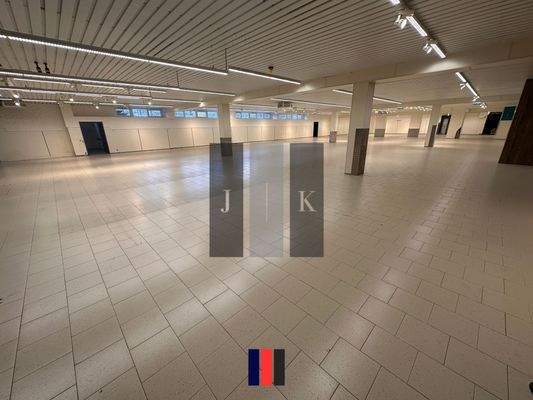 Halle Innenansicht 2