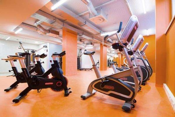 Andrea Ehrenreich_HOCH33_Fitness_I