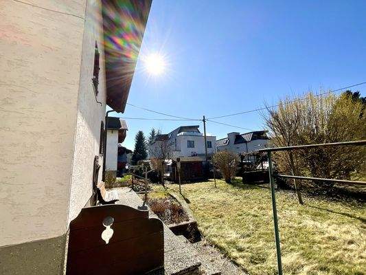 Rückseite mit Garten