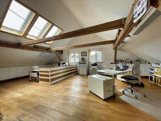 Büro im DG