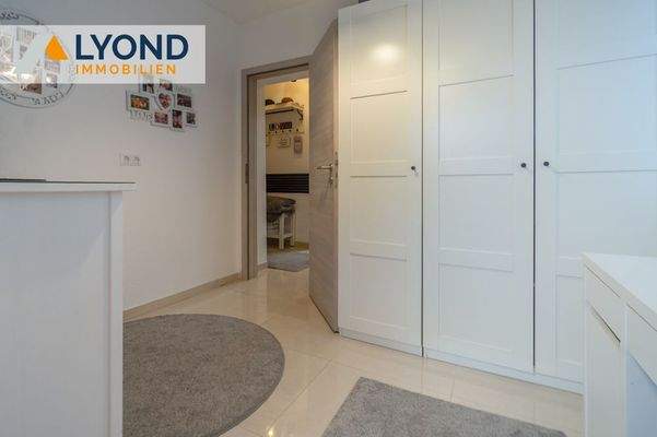 Kinderzimmer / Bürozimmer