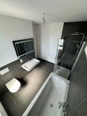 Badezimmer mit Wanne