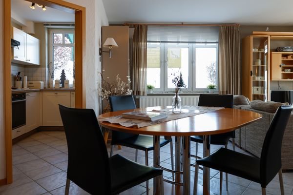 Wohnzimmer Essecke.jpg