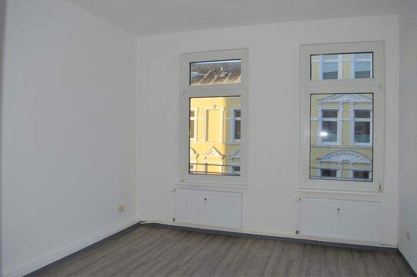 Goethestraße 3_2.OG rechts 4.JPG