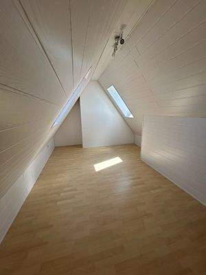 Spitzboden mit neuen Velux + Blick zum Brombachsee