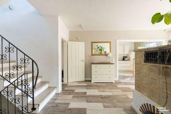 Flur (Sicht aus Wohnzimmer)