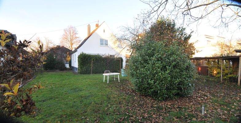 Grundstück mit Altbestand