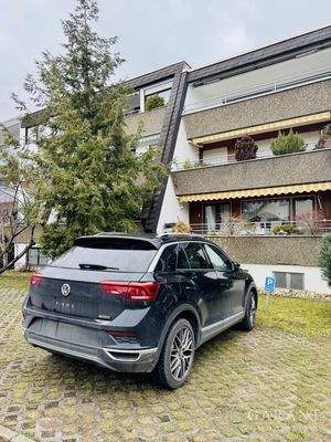 Stellplatz vor dem Haus