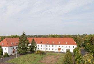 Gebäude 123-1847.jpg