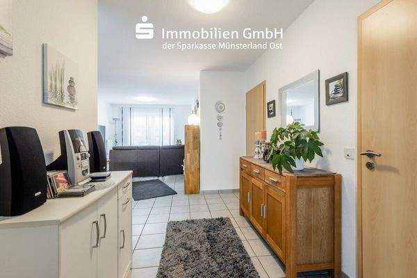 Eingang und Wohnbereich