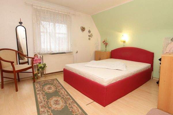 OG_Schlafzimmer Nr. 1