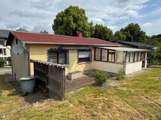 Hinteransicht von rechts