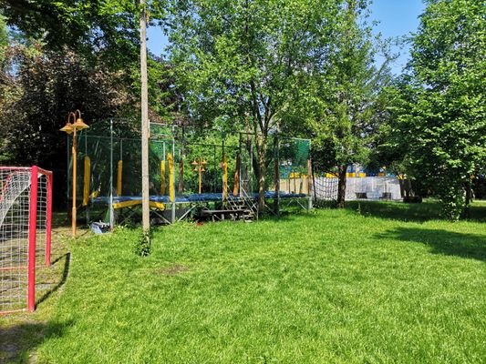 Garten mit beheiztem Pool