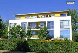 schönes_Mehrfamilienhaus_Musterfoto