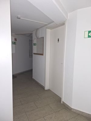 Flur / Fluchtbereich KG
