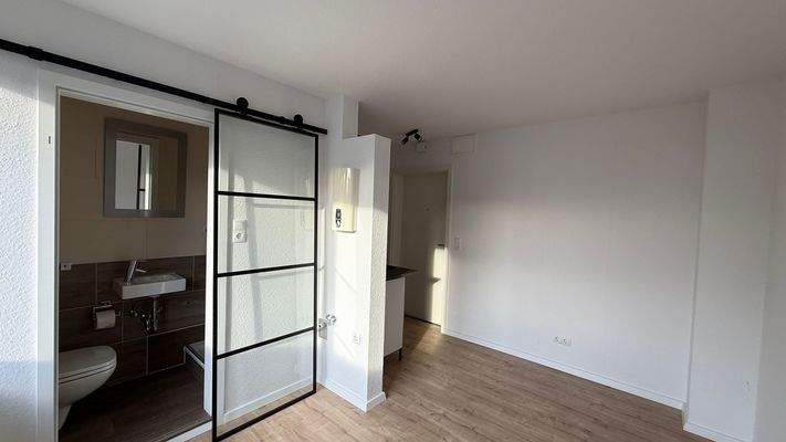 Helle Wohnung mit Bad