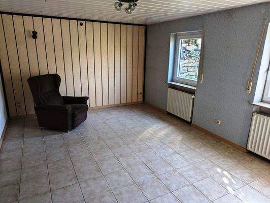 ELW_Zimmer 1 mit Teppichboden
