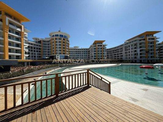 Flats in a Complex with Rich Social Facilities in Alanya