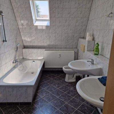 WE05 DG Badezimmer.jpg