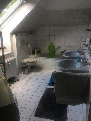 WC 1 mit Dusch- und Wannenbad (1).jpg