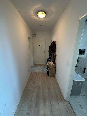 Flur, Blick zur Wohnungstür